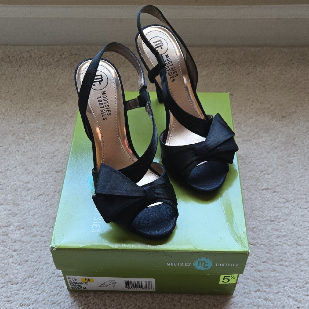 Mootsies Tootsies Mobabs Black Slingback Heels